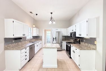 Photo 2 of 17 of 8536 Albury Walk Ln, Charlotte, NC