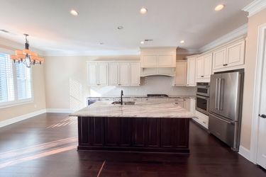 Photo 2 of 34 of 14629 Glen Valley Ct, Charlotte, NC