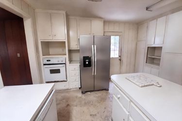Photo 2 of 19 of 4604 Oak Ridge Rd, Mobile, AL