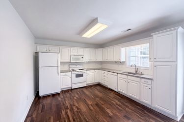 Photo 2 of 18 of 4207 Bentley Dr, Randleman, NC