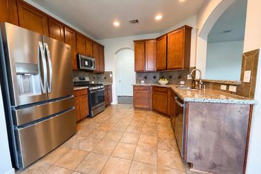 Photo 2 of 24 of 26306 Fox Ridge Ln, Katy, TX