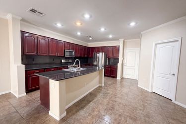 Photo 2 of 30 of 5925 Big Horn View St, North Las Vegas, NV