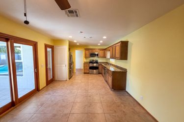 Photo 2 of 23 of 41219 Tava Ln, Hemet, CA