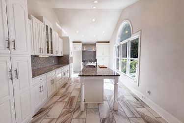 Photo 2 of 27 of 502 Live Oaks Ct, Fort Mill, SC
