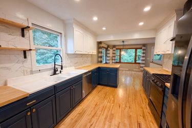 Photo 2 of 16 of 6710 Hopi Rd, Chanhassen, MN