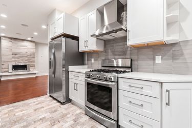 Photo 2 of 18 of 1126 5th St NW, Washington, DC
