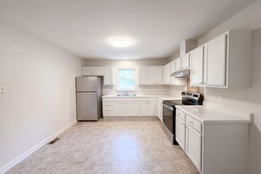 Photo 2 of 16 of 2513 Lindbergh St, Durham, NC