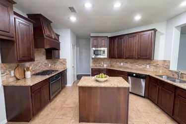 Photo 2 of 18 of 1501 Martin Creek Dr, Little Elm, TX