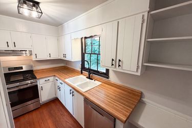 Photo 2 of 22 of 1271 Seven Springs Cir, Marietta, GA