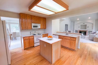 Photo 2 of 40 of 821 Sage Sparrow Cir, Highlands Ranch, CO