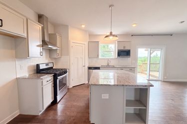 Photo 2 of 22 of 8052 Brockman Ln, Nashville, TN