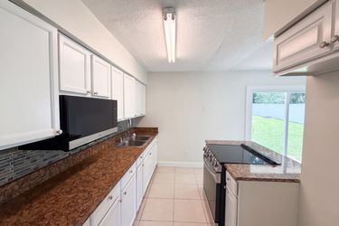 Photo 2 of 20 of 1336 Nadine Dr, Deltona, FL