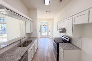 Photo 2 of 19 of 6612 Lakeside Dr, Lake Worth, TX