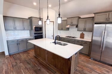 Photo 2 of 18 of 612 Carolyn Ridge Rd, Norman, OK