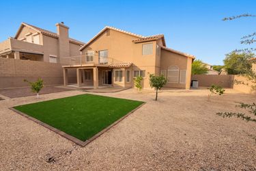 Photo 2 of 29 of 13444 N 13th St, Phoenix, AZ