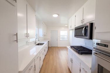 Photo 2 of 19 of 3520 S J St, Oxnard, CA