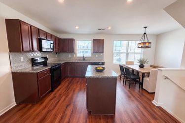 Photo 2 of 17 of 923 Taybyn Rd, Fort Mill, SC