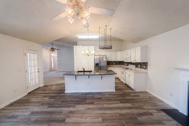 Photo 2 of 12 of 5702 River Glen Dr, Greensboro, NC