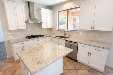 Photo 2 of 43 of 5032 W Yearling Rd, Phoenix, AZ