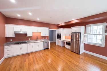 Photo 2 of 19 of 100 Dillingham Ave, Falmouth, MA