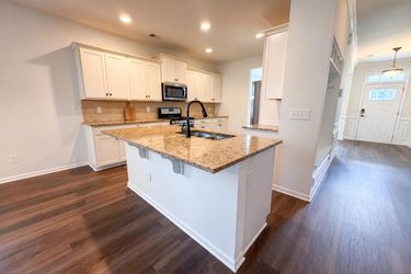 Photo 2 of 22 of 317 Whispering Breeze Ln, Summerville, SC