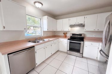 Photo 2 of 22 of 1611 Callie Ct, Apopka, FL