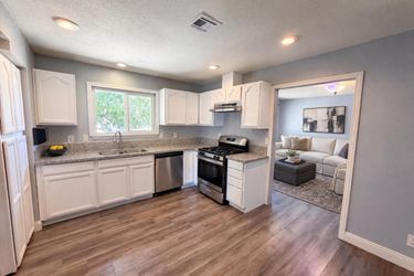 Photo 2 of 17 of 15929 La Verida Dr, Victorville, CA