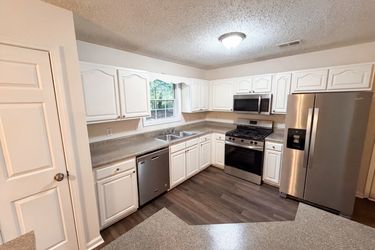 Photo 2 of 34 of 215 Twin Brook Way, Lawrenceville, GA