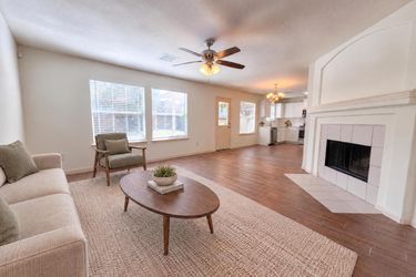 Photo 2 of 40 of 6311 Richland Hills Dr, Katy, TX