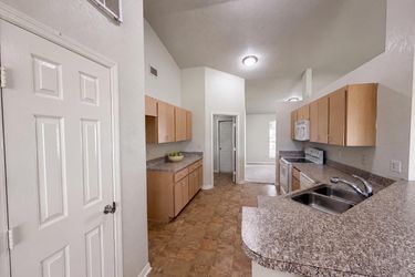 Photo 2 of 19 of 1038 Highland Crest Cir, Lake Wales, FL