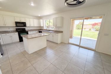 Photo 2 of 36 of 1371 N Concord Ave, Chandler, AZ