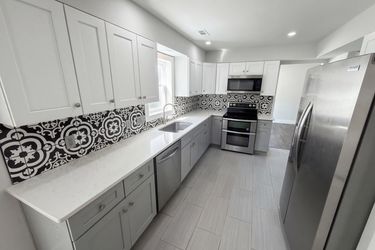 Photo 2 of 19 of 12015 Landen Dr, Charlotte, NC