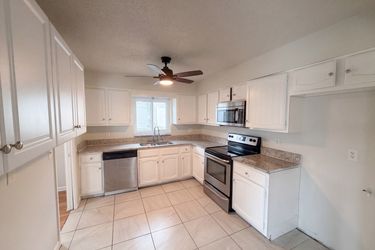 Photo 2 of 20 of 4610 Devon Ave, Lakeland, FL