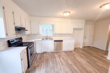 Photo 2 of 23 of 127 Toucan Way, Lexington, SC