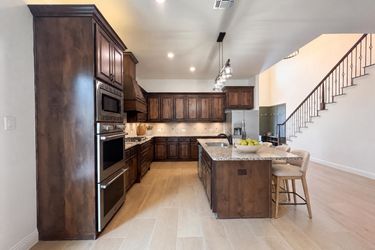 Photo 2 of 15 of 7913 Caddo Cv, McKinney, TX