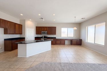Photo 2 of 25 of 17104 N Oliveto Ave, Maricopa, AZ