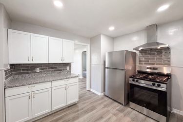 Photo 2 of 18 of 7425 Martin St, Cincinnati, OH