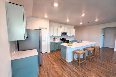 Photo 2 of 28 of 300 Arnage Dr, Hutto, TX