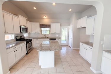 Photo 2 of 26 of 11106 Bruneau Trl, Austin, TX