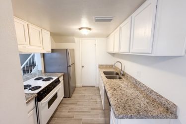 Photo 2 of 17 of 8446 N 34th Dr, Phoenix, AZ