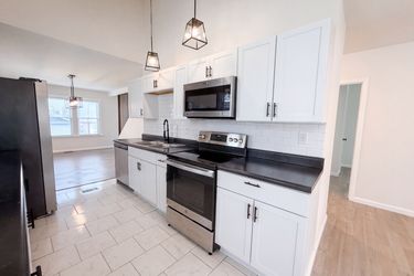 Photo 2 of 17 of 4091 Blow St, Saint Louis, MO