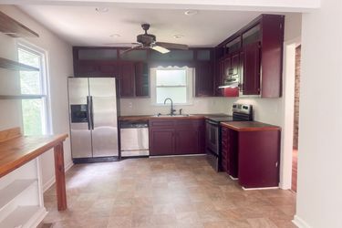 Photo 2 of 56 of 4676 Fairway Dr, Pinson, AL