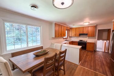 Photo 2 of 17 of 810 Beaver Dam Rd, Raleigh, NC