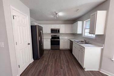 Photo 2 of 18 of 3978 Shasta Cir, Clover, SC
