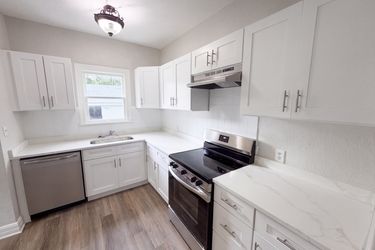 Photo 2 of 26 of 1901 20th Ave N, Saint Petersburg, FL