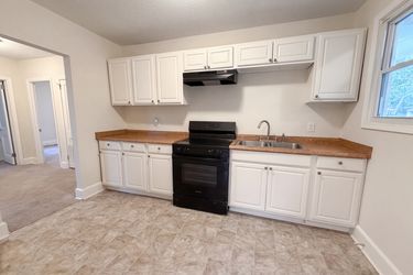 Photo 2 of 16 of 4300 Hulda Ave, Columbia, SC