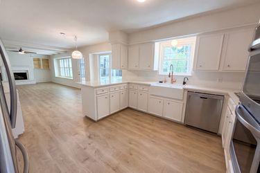 Photo 2 of 34 of 6411 Bayonne Dr, Spring, TX