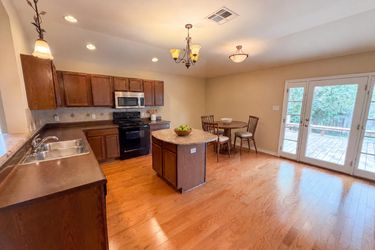Photo 2 of 16 of 507 Decker Dr, Hutto, TX