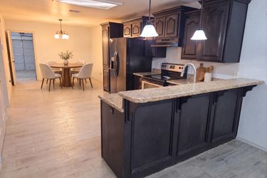 Photo 2 of 26 of 2116 S 6th St, McAllen, TX