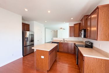 Photo 2 of 31 of 4128 Ballybay Ln, Indianapolis, IN